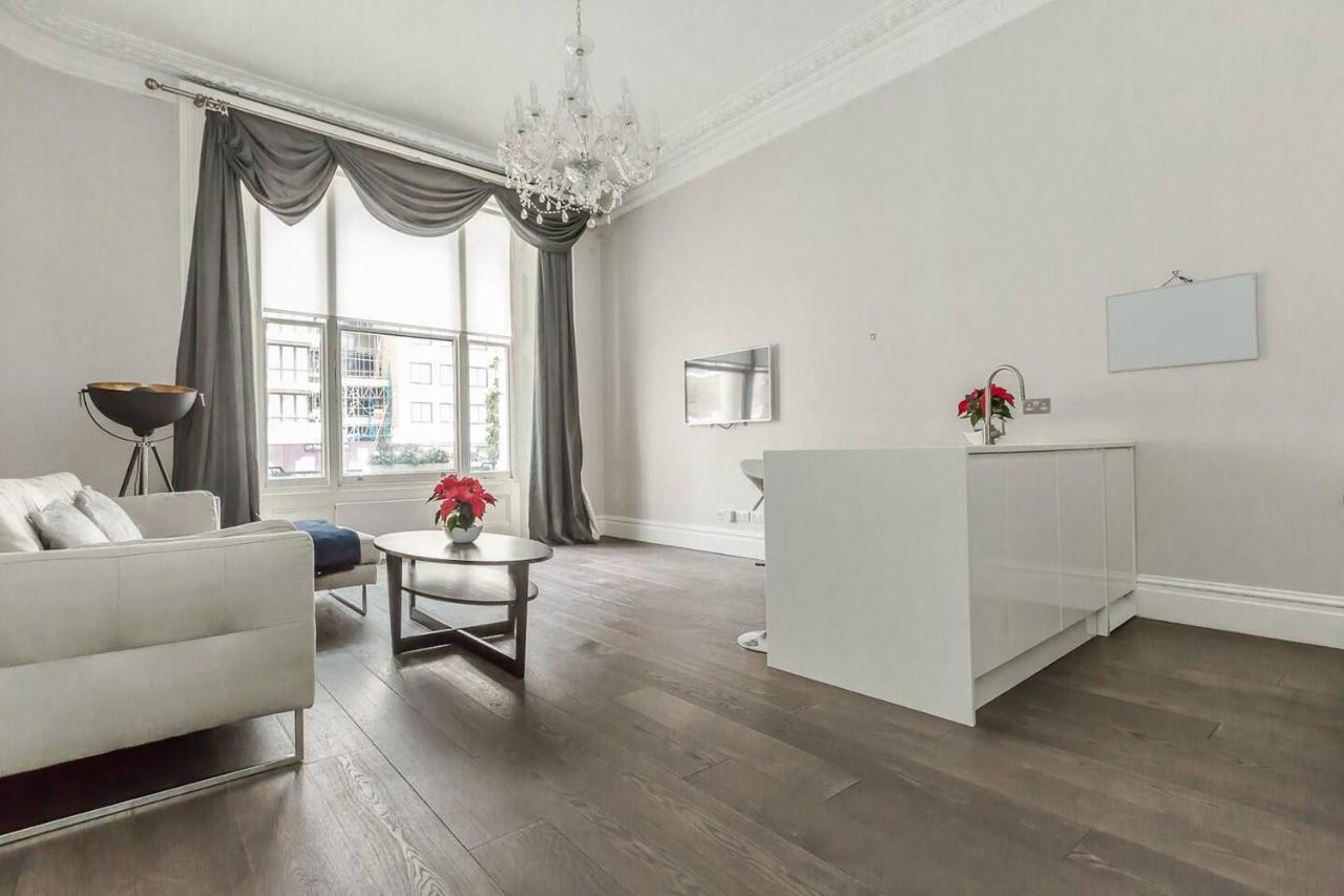 Modern 1br Period In Kensington Londen