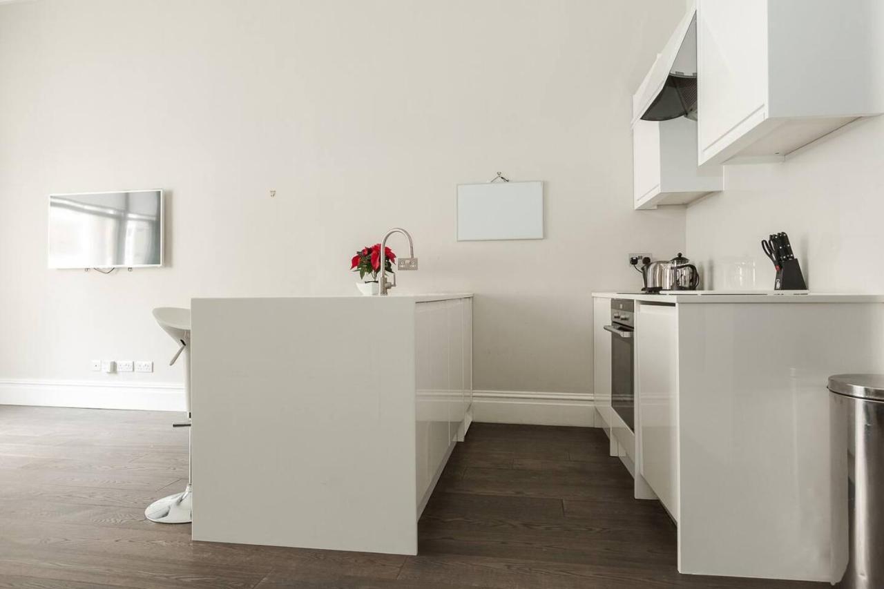 Modern 1br Period In Kensington Appartement Londen